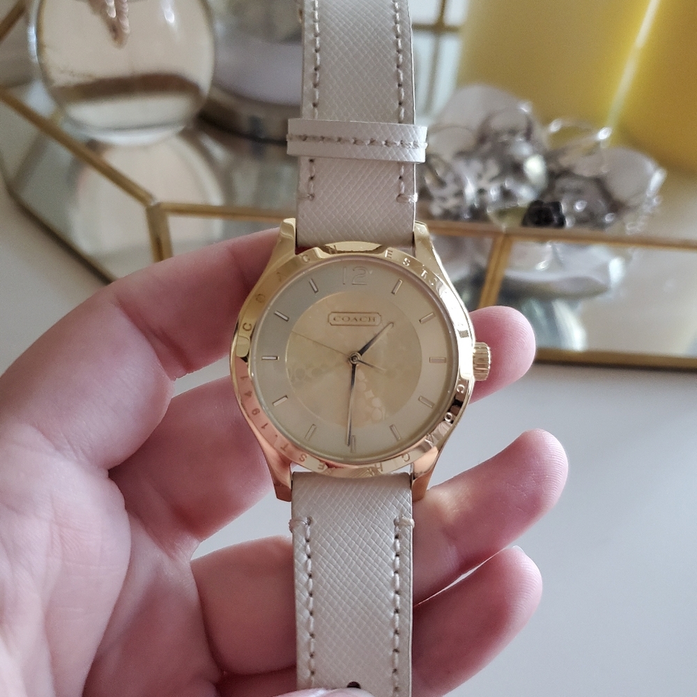 Coach wrist watch